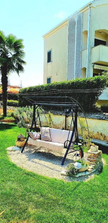 Apartment Villa Engel With Pool Porec Croatia