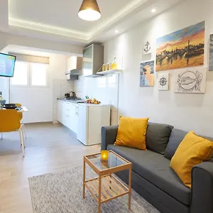  Apartman Yellow
